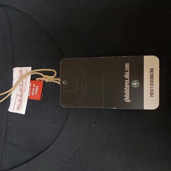 MITCHELL & NESS NBA premium vintage Allen iverson tee Black 2XL - Picture 11 of 16